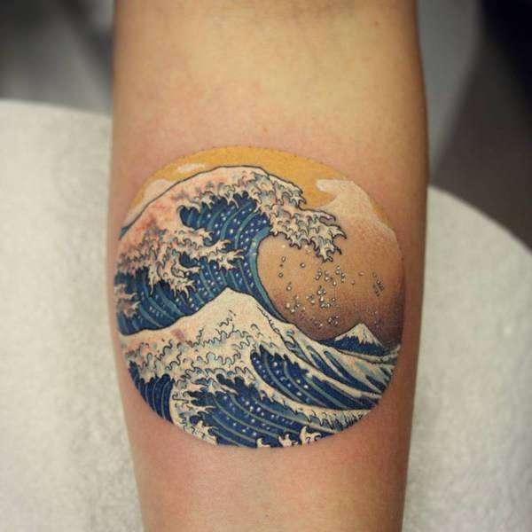 125+ Best Wave Tattoo Ideas for Reducing Stress and ...