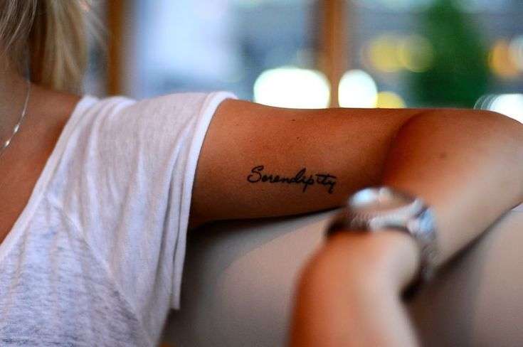 16 Minimalist Tattoos for Every Girl. Are Ankle Tattoos ...
