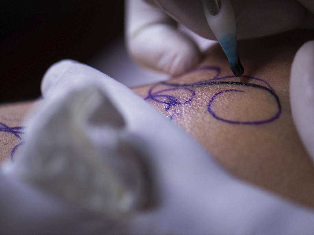 Is it safe to get a tattoo during pregnancy?