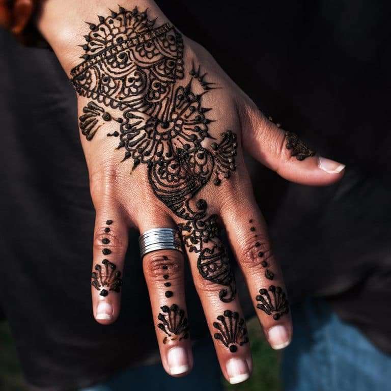Professional Henna Tattoo Artists for Hire in Austin